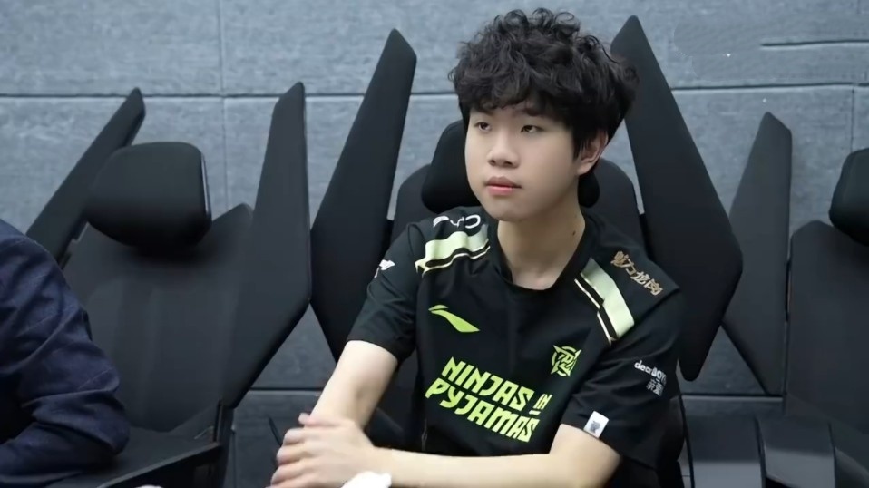 部的阵容深 部的阵容深