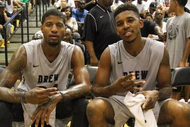 肘区策应与 肘区策应与